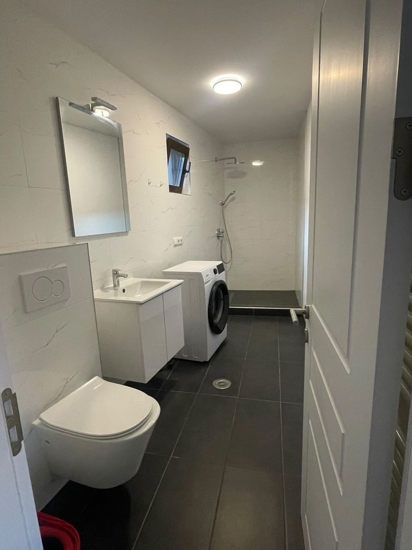 Apartament 3 Camere Spațios, Mobilat,  Curte și Balcon - Poză 8