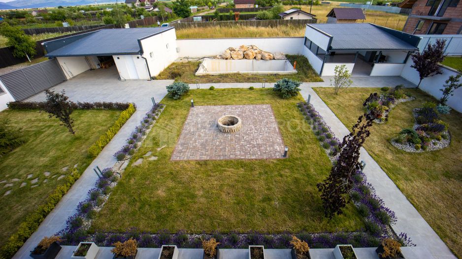 Prestigiu si eleganta! Proprietate de LUX, cu garaj si piscina -Harman - Poză 32