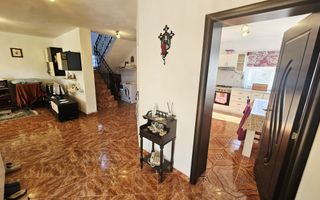 Casă 5 camere + teren generos 1700 mp – Ariceștii Rahtivani - Poză 9