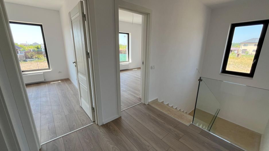 Vila pentru cei care vor spațiu, natură și acces rapid către București - Poză 23