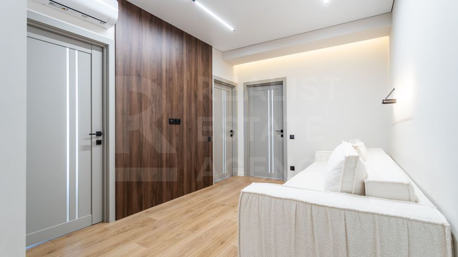 Vânzare, apartament, 3 camere, strada Jubiliară, Botanica - Poză 1