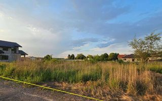 Snagov,  teren, intravilan de 630mp, cu front 20m - Poză 1