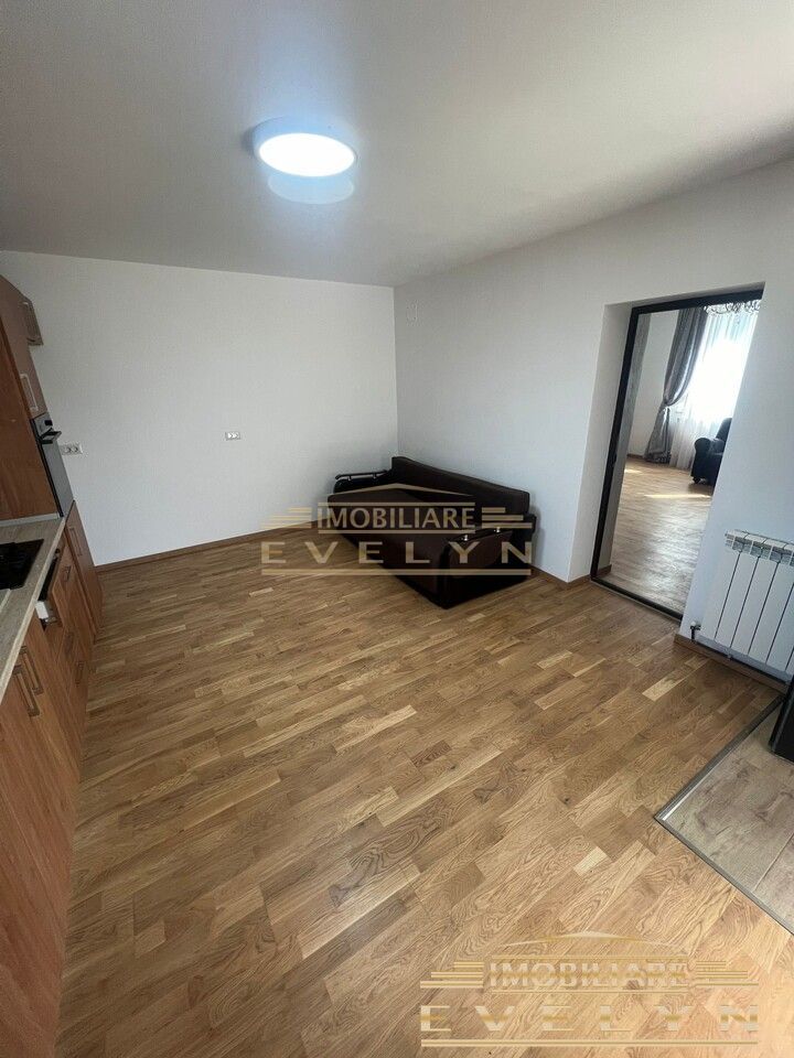 Casa de vanzare in Cristesti la strada principala, renovata complet !! - Poză 8