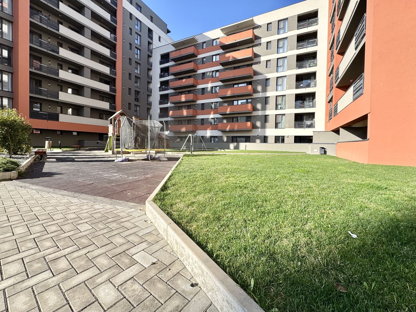 Apartament primitor, prima închiriere, cu parcare subterana, Aradulului-Iris - Poză 30
