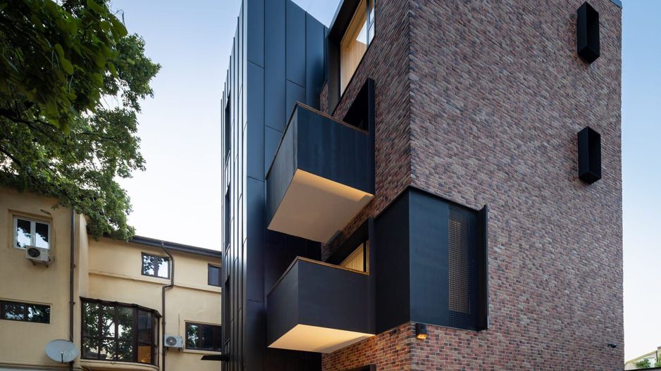 Vila modernista de închiriat  | Zona Calea Călărași | 4 locuri parcare - Poză 1