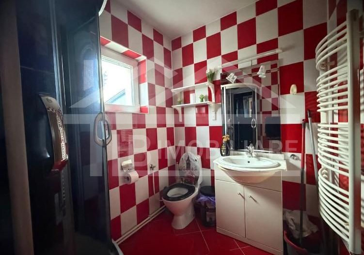 Casa cu 5 camere, 213mp, Zona Santana de Mures - Poză 12