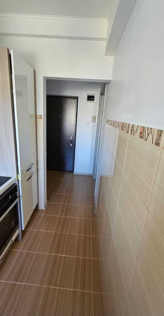vand apartament 2 camere ,zona centrala - Poză 7