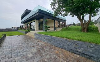 Casa Sibiu Cisnadioara, garaj, piscina, terase panoramice - Poză 26