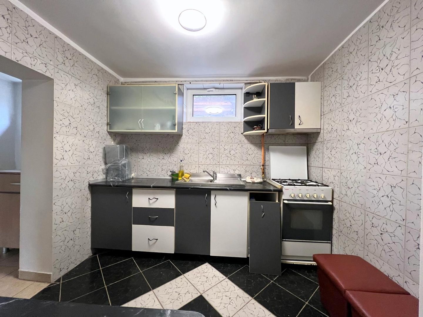 Teren 500 mp cu două clădiri Sisesti-Vatra Noua - Poză 10