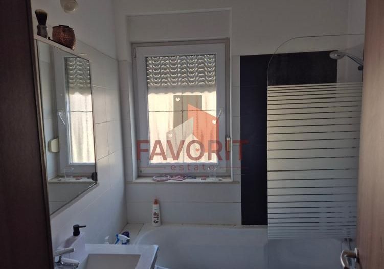 Apartament 3 camere(et.1) 58 m2, Blascovici, 2015, proprietar, +2 terase 15 m2 - Poză 5