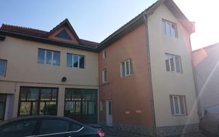Oportunitate investitie/ Casa spatioas- zona Fratelia - Poză 1