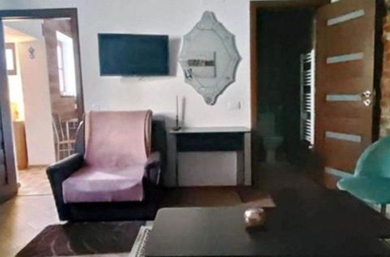 Casa cu spatiu comercial  si teren in zona Afi - Poză 5