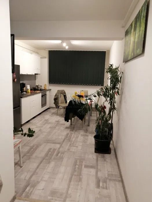 Apartament de vanzare cu 3 camere in Floresti - Poză 2