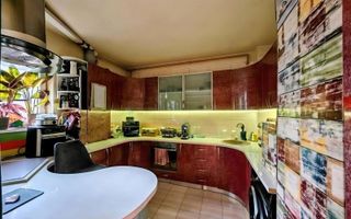 Apartament 3 camere ,grădină, foișor, loc de joacă, parcare,boxa - Poză 8