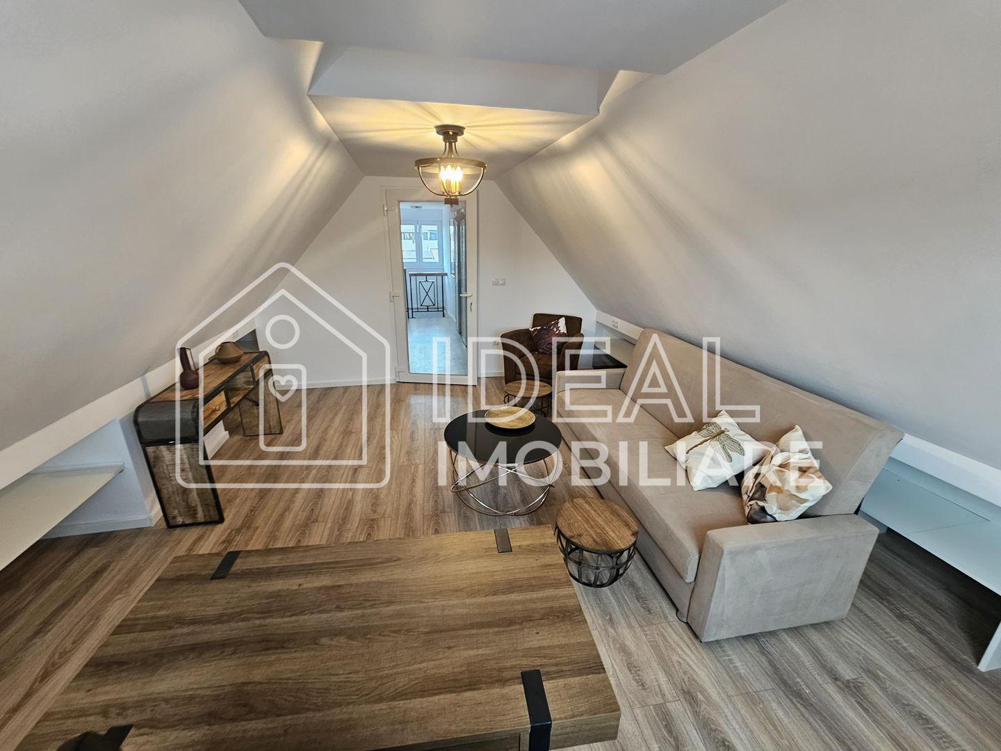 Casa Individuala cu 7 camere Mobilata si Utilata, zona Turnisor - Poză 20