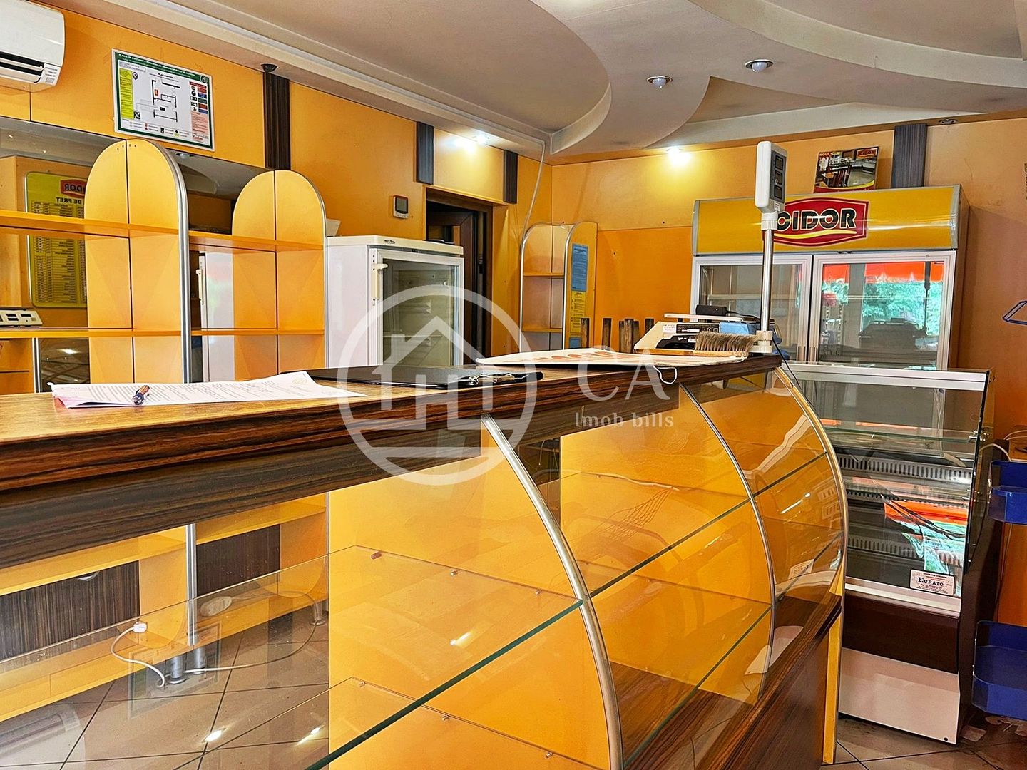 Spatiu comercial de inchiriat in zona Decebal, Oradea - Poză 3