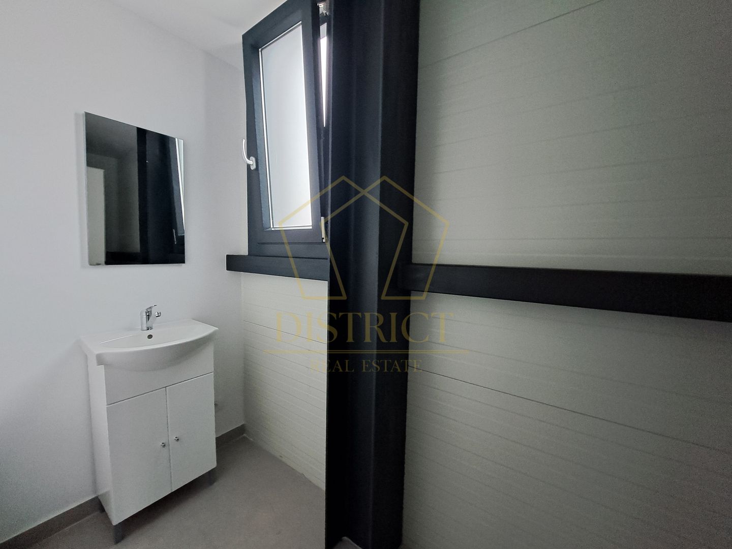 COM 0% Hale servicii, birouri și depozitare de inchiriat  | Aeroport - Poză 17