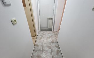 De vanzare apartament 3 camere zona Cetate - Poză 7