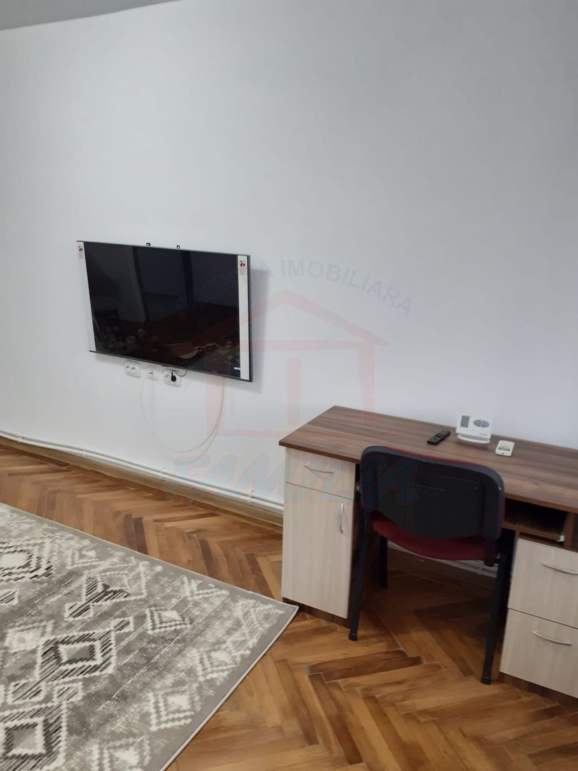 De închiriat – Apartament 2 camere ultracentral, Galați - Poză 7