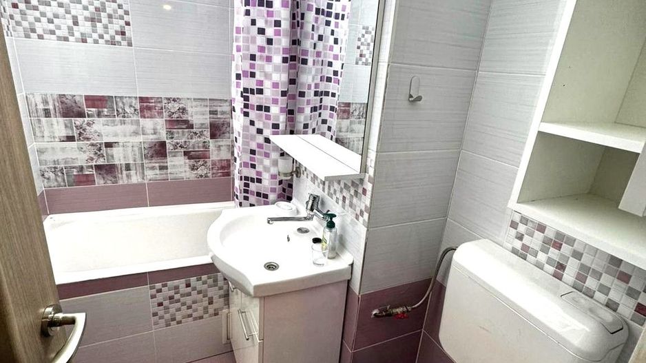 Închiriez Garsonieră Dristor, balcon, lift, 5 min metrou, AC ✨ - Poză 3