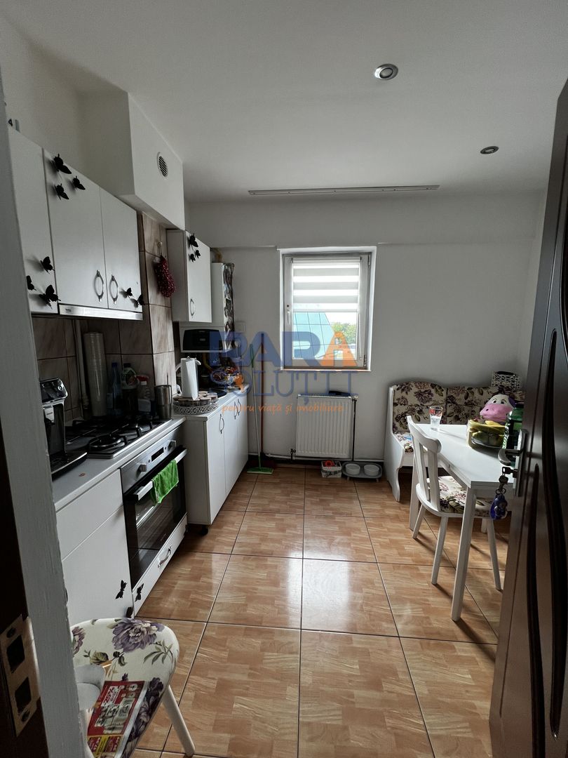 2 camere decomandat - etaj 2 - Poză 5