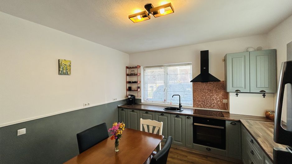 Casa moderna, tip duplex, 4 camere, 2 bai - Bavaria Park - Poză 2