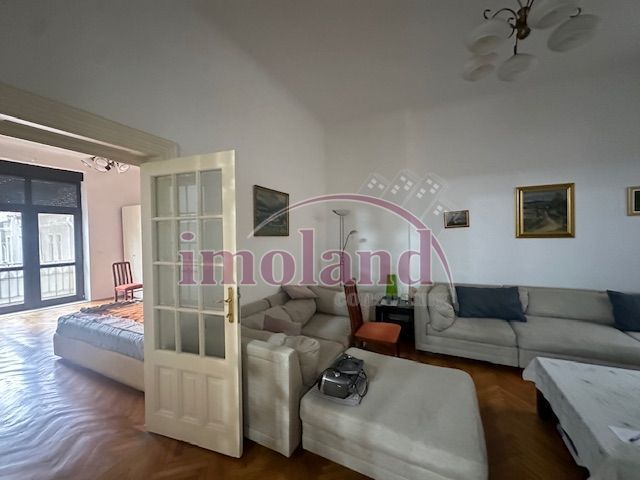Apartament 4 camere in vila interbelica- vanzare- zona Gara de Nord - Poză 2