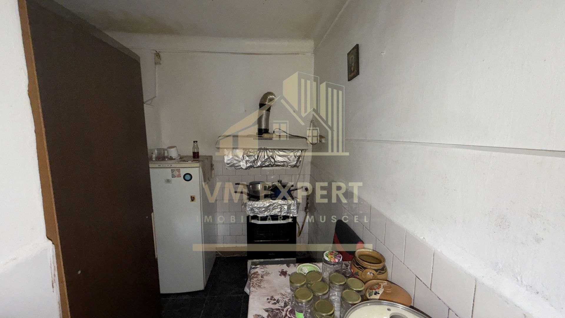 CASĂ 4 CAMERE TEREN 233 MP CENTRU CAMPULUNG - Poză 11