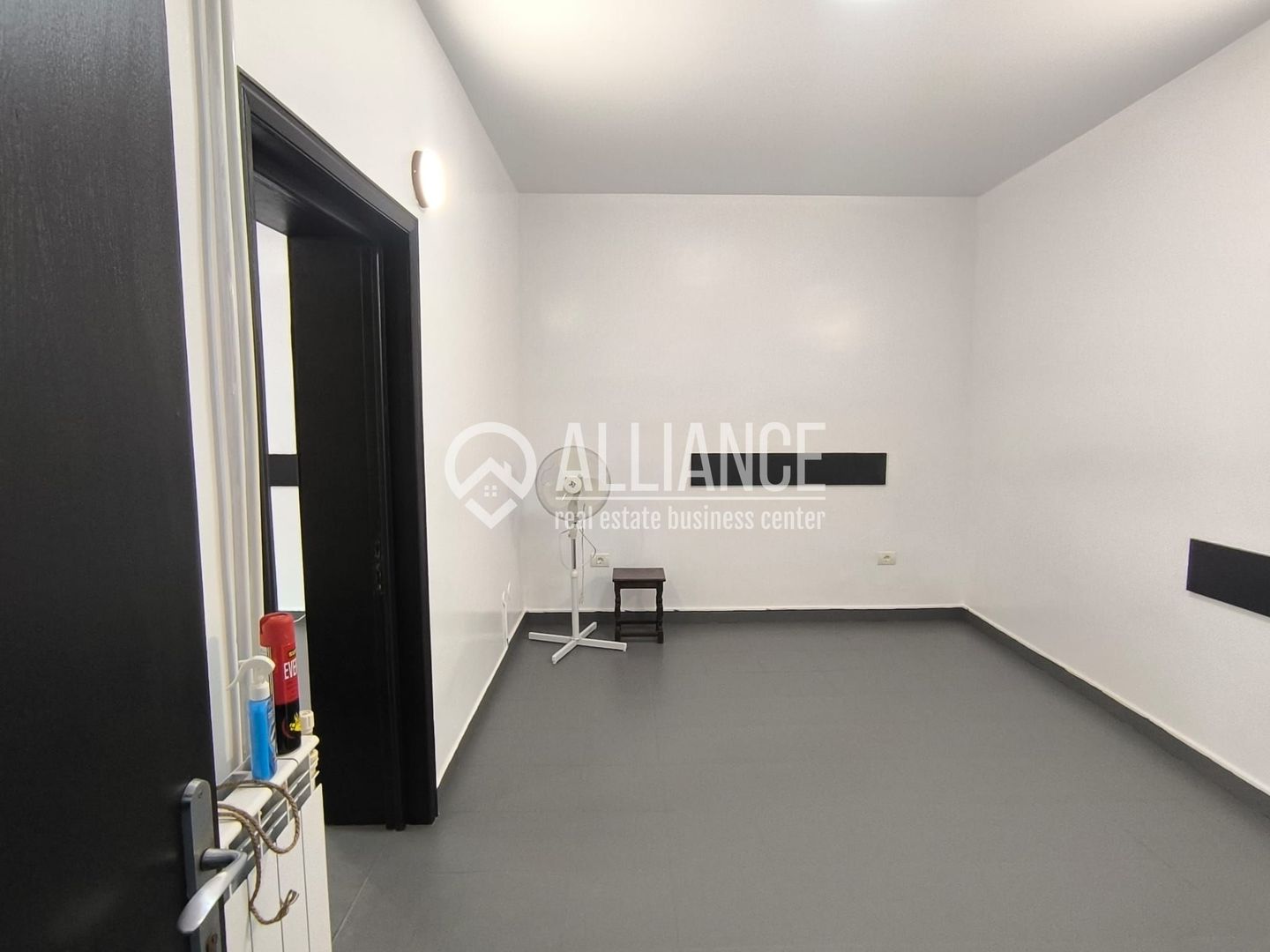 CENTRU PIATA UNIRII - Birouri luminoase cu terasa ! - Poză 2