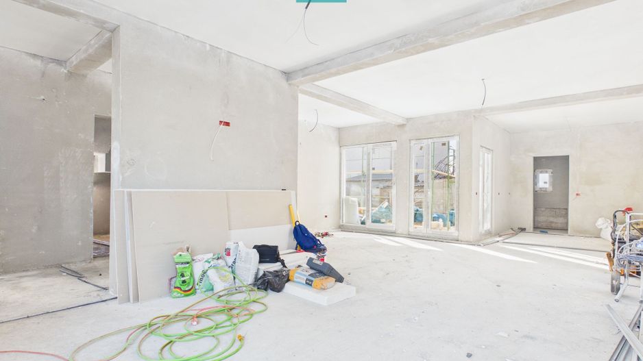 Casă deosebită în Parneava – Strada Griviței - Poză 8