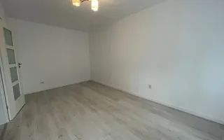 Apartament decomandat cu 2 camere, balcon, etaj 3, recent renovat, -Sibiu - Poză 16