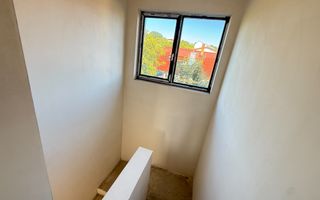 Apartament in vila! 4 camere 125.56 mp utili+29 mp terasa! 2 garaje! - Poză 12