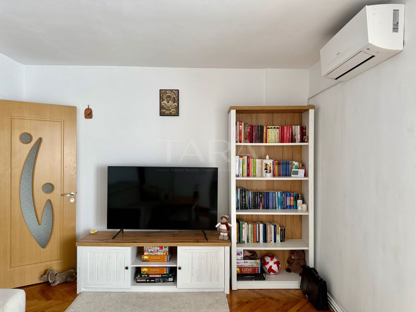 Vanzare apartament  decomandat zona Titulescu - Poză 3