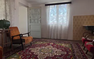 Vanzare casă cu potențial rezidențial și comercial în Pucioasa -441 mp - Poză 17
