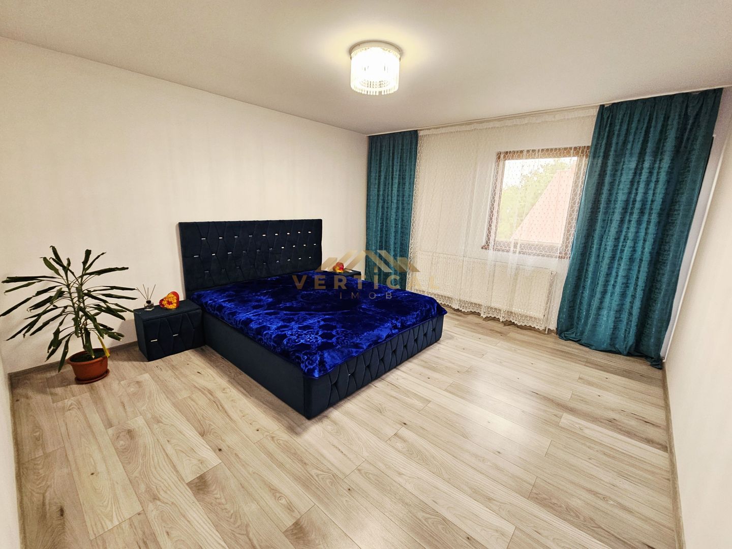 Vila 6 camere la intrare in Dobreni - Poză 10