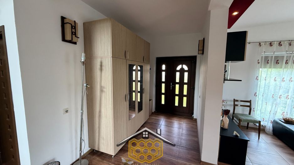 Casa P+1+Pod in Ghercesti, complet mobilata si utilata - Poză 4