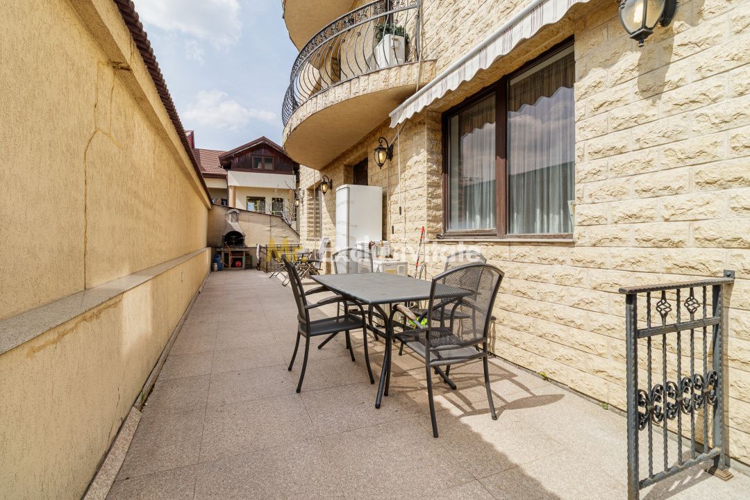 Vila impresionata 550mp util, 300mp teren - Poză 6