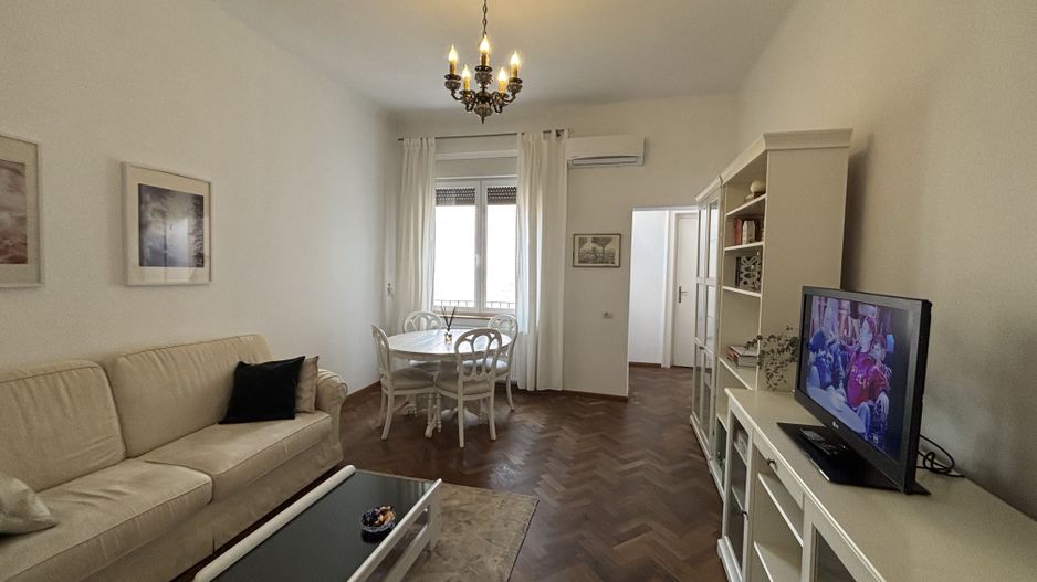 Apartament 2 camere la 5 minute de Piața Victoriei - Poză 1