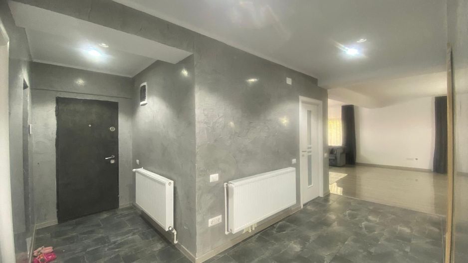 Gata de locuit! Vanzare casa cu 6 camere in Targoviste - Poză 13