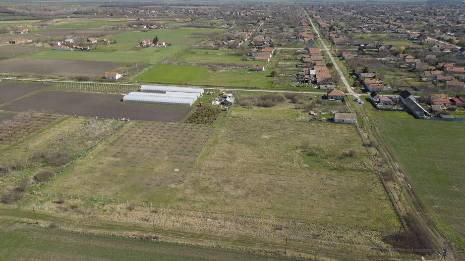 Teren intravilan de 1400 mp în Battonya - Poză 4