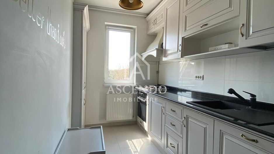 Apartament 3 camere, 2 bai premium mobilat lux , cu parcare inclusă - Poză 6
