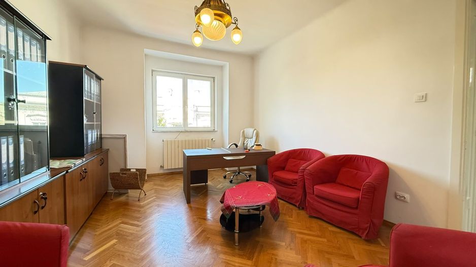 3 CAMERE | VILA INTERBELICA | ZONA EMINESCU | CENTRALA PROPRIE | 10 MIN METROU - Poză 1