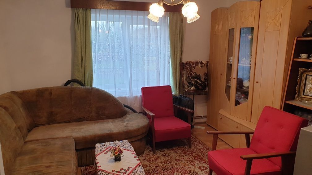 Casa individuala cu 3 camere si 1200 mp teren - zona Mehala - Poză 1