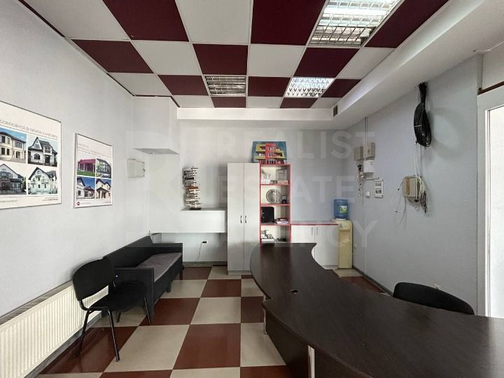 Vânzare, spațiu comercial, 370 mp, str. Mihai Viteazul, Bălți - Poză 3