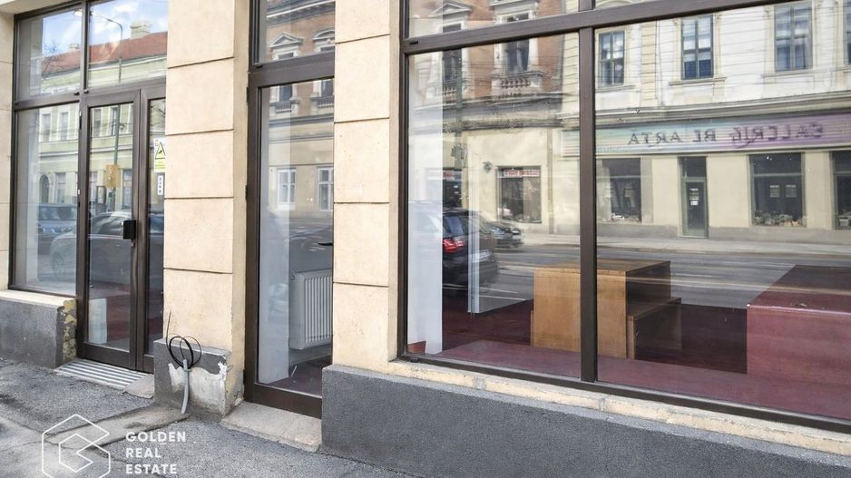 Spațiu comercial, Piața Maria, Bd. 16 Decembrie 1989 - Poză 1