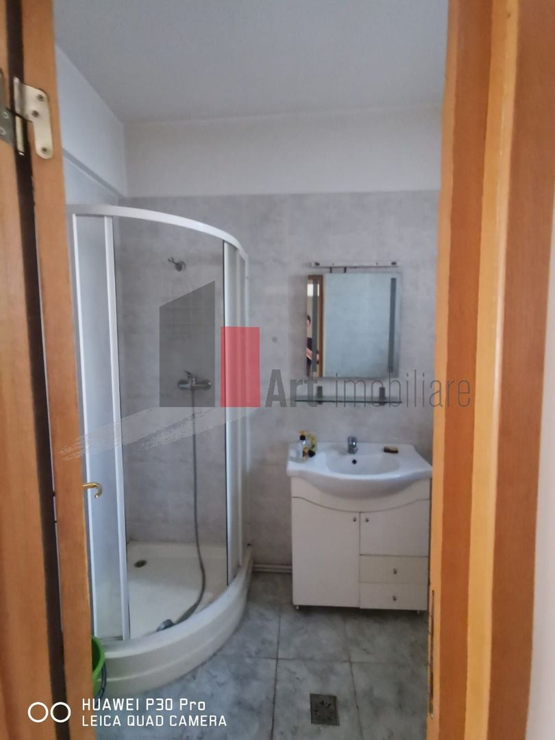 BUROU; CALEA  DOROBANTILOR; 3 camere - Poză 7