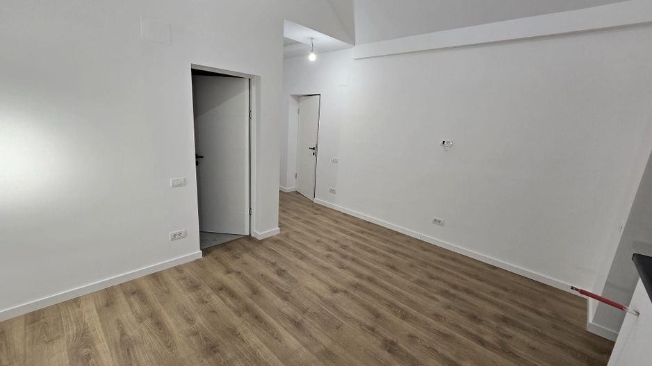 Apartament cu 4 camere 125 mp (4 garsoniere) la cheie + 60 mp pod - Busteni - Poză 19
