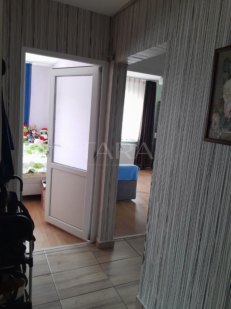 Apartament decomandat, zona centrala Apahida, aproape de Primărie. - Poză 5
