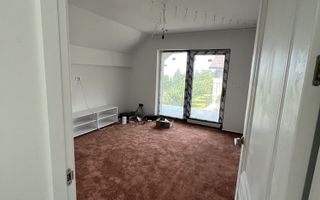 Vand casa in Bucium cu vedere la oras - Poză 3