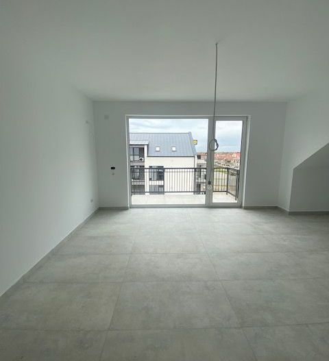 Imobil nou zona Freidorf - Poză 1